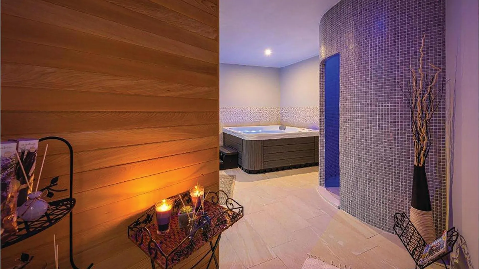 2 Bedroom Beautiful Apartment In Labin Drenje  Hırvatistan